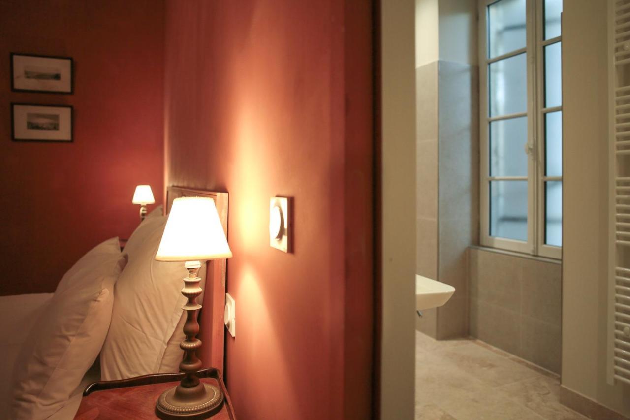 Bed and Breakfast Une Chambre A La Maison Du Ballandreau Monsegur  Экстерьер фото